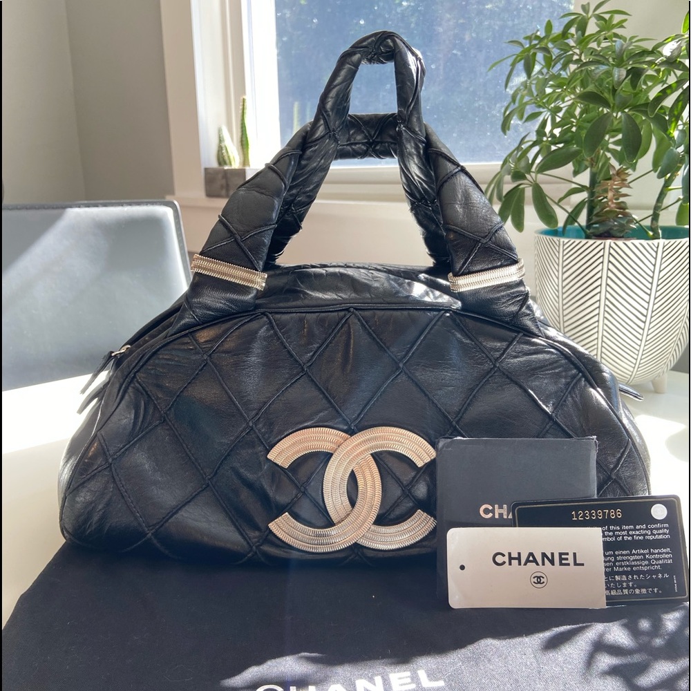 Chanel Tote bag